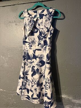 Signature Navy and White Floral Sleeveless Mini Dress